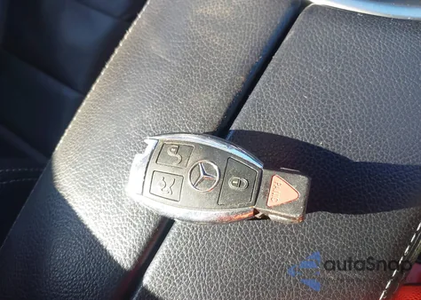 2016 Mercedes-Benz C 300 из США, поврежденный, VIN 55SWF4JB6GU150463